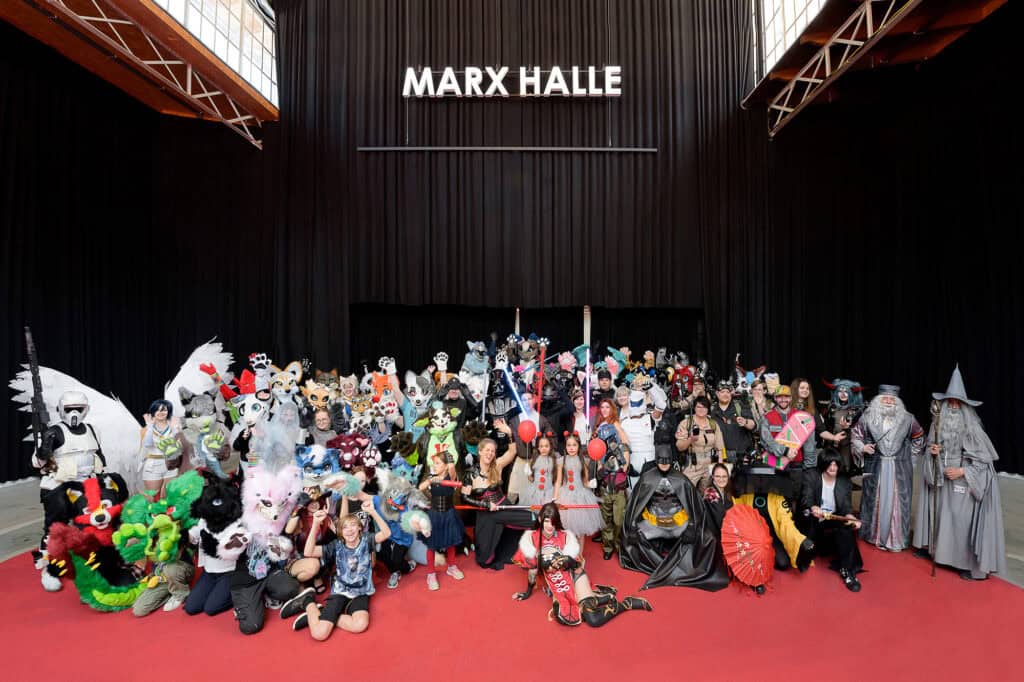 Vienna Comix Gruppenfoto Cosplayer Marx Halle (c) Joanna Pianka