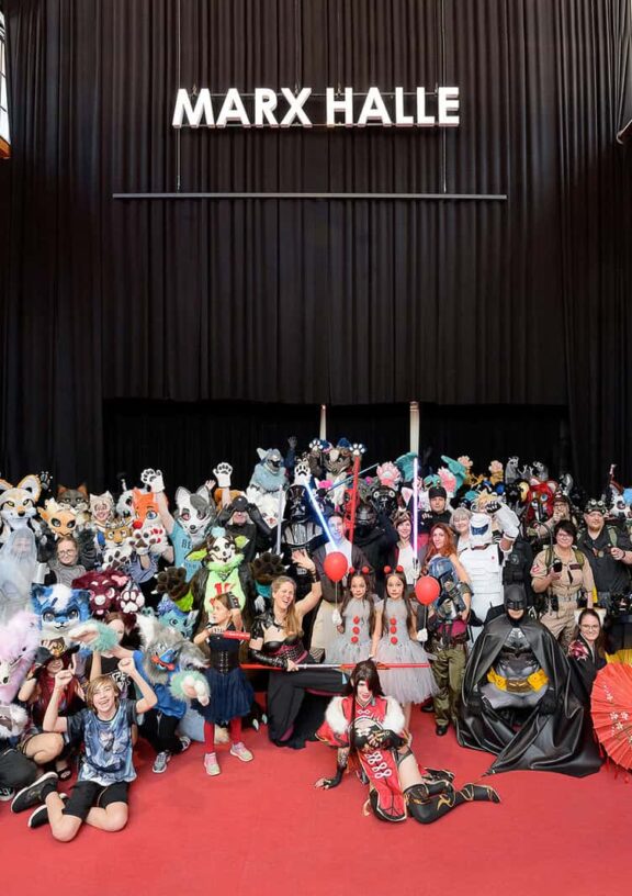 Vienna Comix Gruppenfoto Cosplayer Marx Halle (c) Joanna Pianka